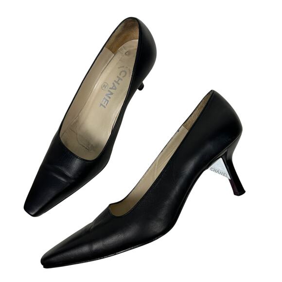 Chanel 2002 Black Lambskin Leather Logo Square Toe Kitten Heel 6
